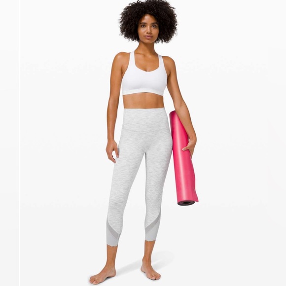 Lululemon Wunder Under Crop High-Rise *Roll Down Scallop Full-On Luxtreme 23" - Picture 5 of 14